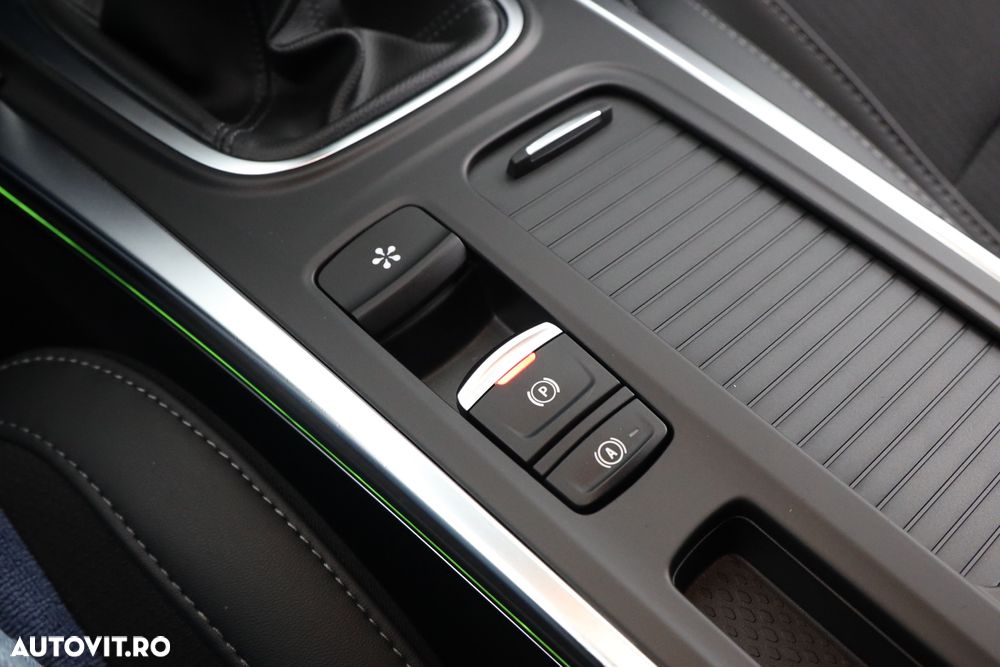 Renault Megane Blue dCi 116 Intens - 23