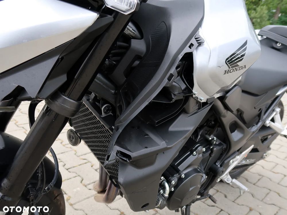 Honda CB - 19