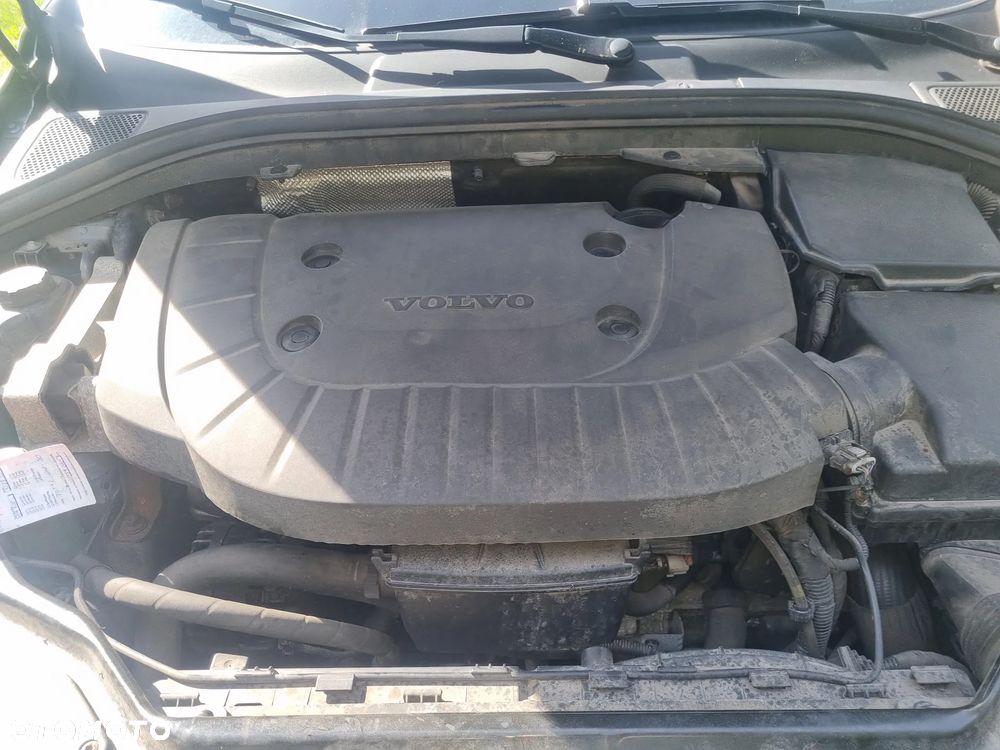 Volvo XC 60 D5 AWD Summum - 4