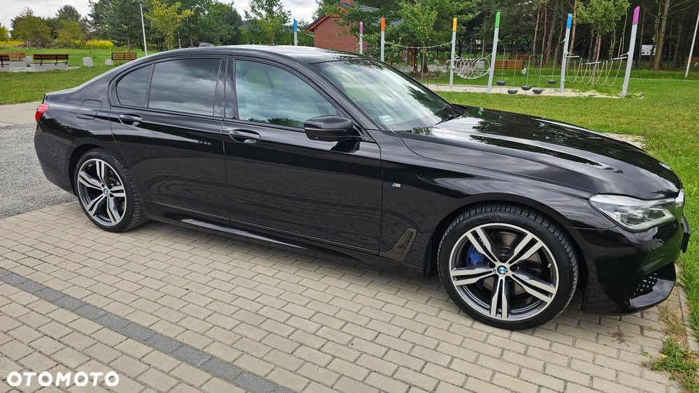 BMW Seria 7 750d xDrive - 32