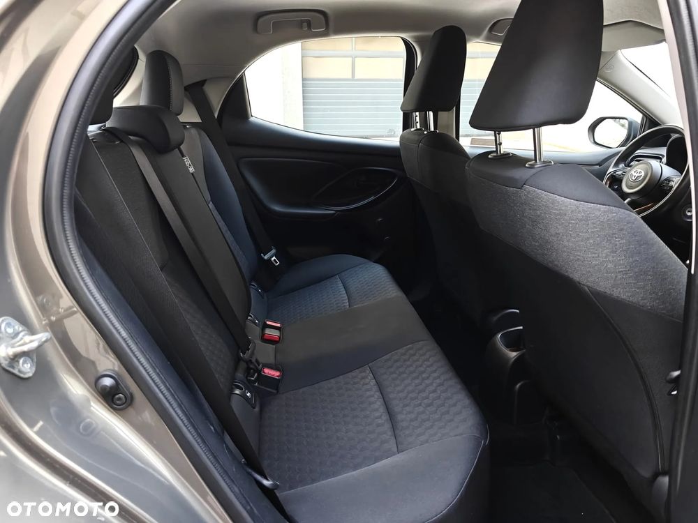 Toyota Yaris 1.5 Comfort - 11
