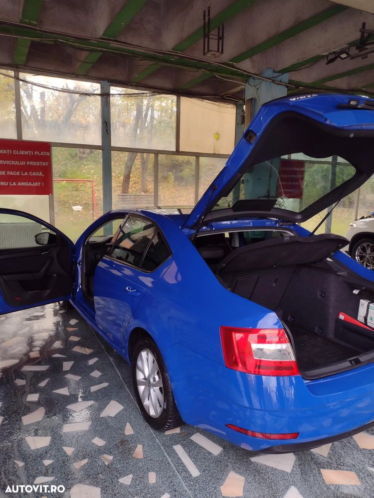 Skoda Octavia - 2