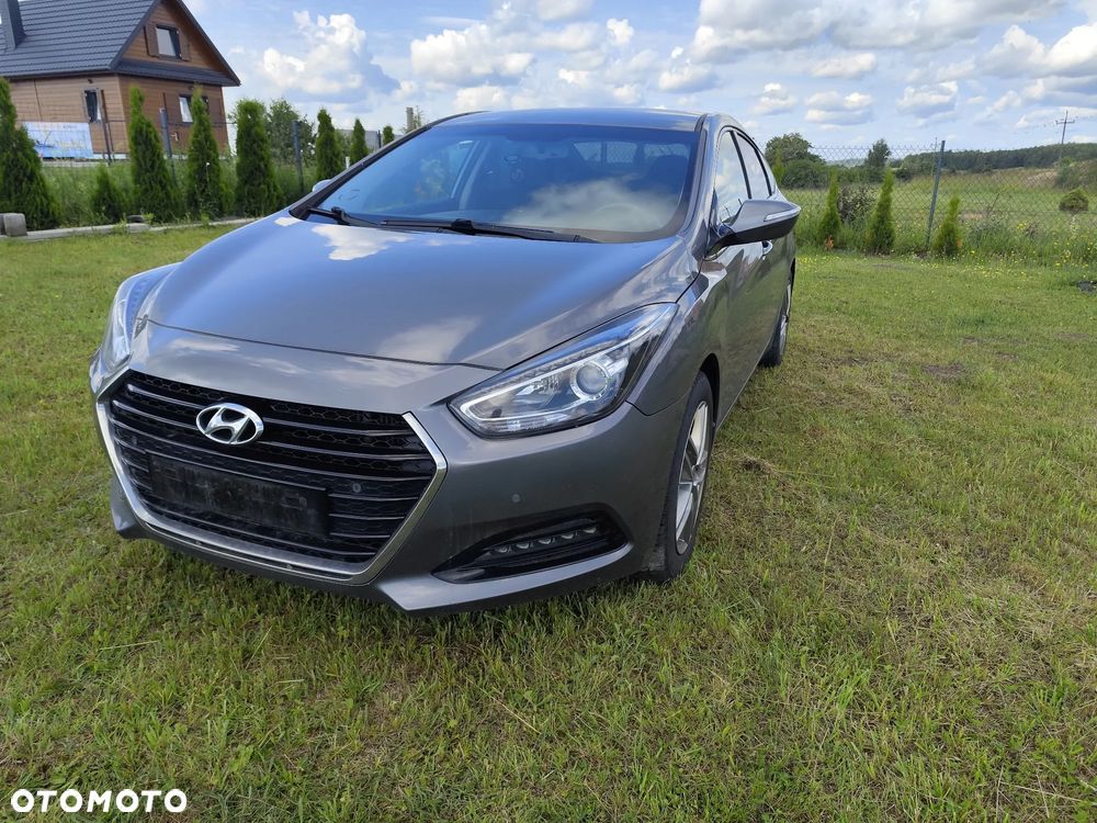 Hyundai i40 1.7 CRDi BlueDrive Business DCT - 1
