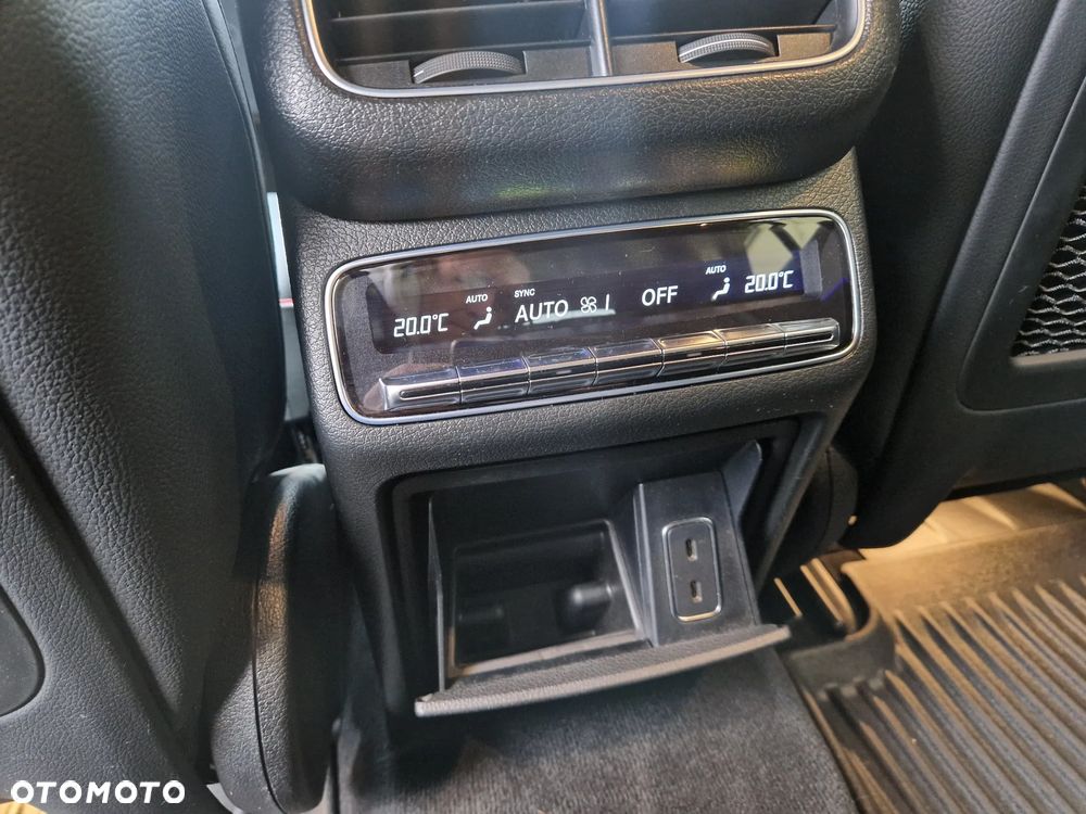 Mercedes-Benz GLE - 18