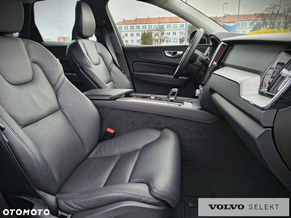 Volvo XC 60 - 25