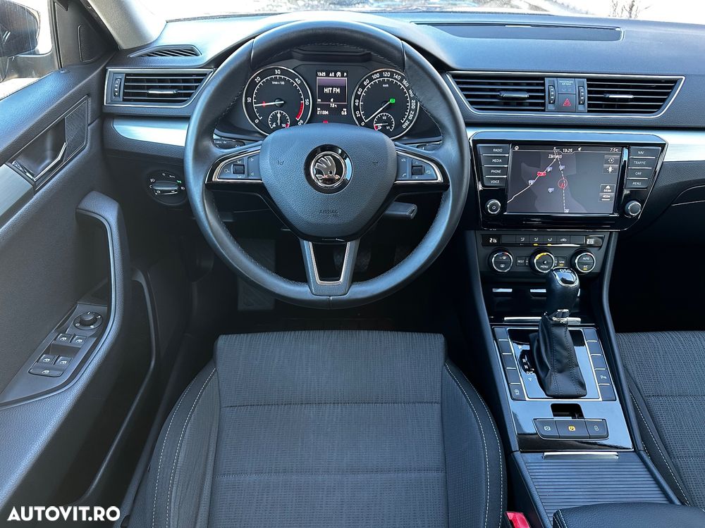 Skoda Superb 1.6 TDI DSG Ambition - 29