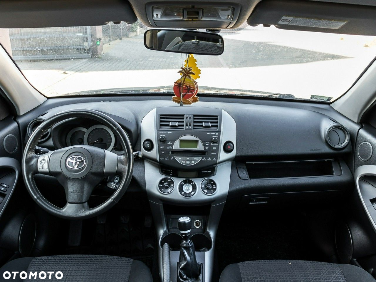 Toyota RAV4 - 18