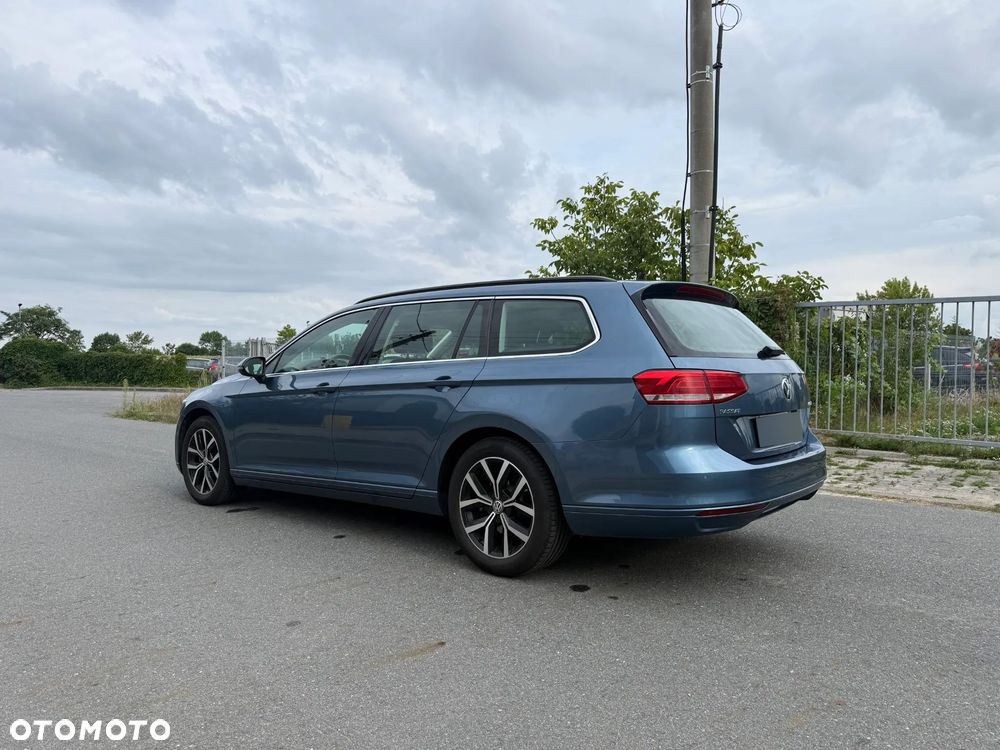 Volkswagen Passat - 9