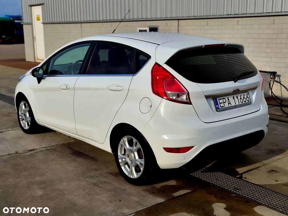 Ford Fiesta 1.0 EcoBoost STart-Stop Titanium - 5