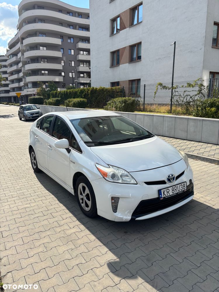 Toyota Prius 1.8 Hybrid Premium - 4