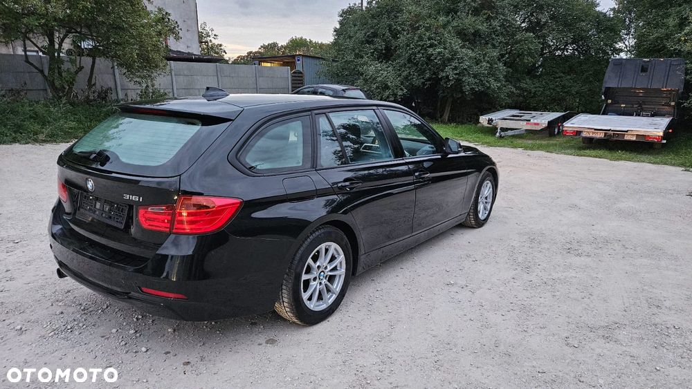 BMW Seria 3 - 10