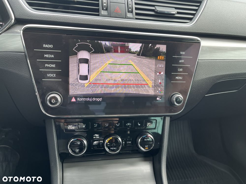 Skoda Superb 2.0 TDI SCR Style DSG - 13