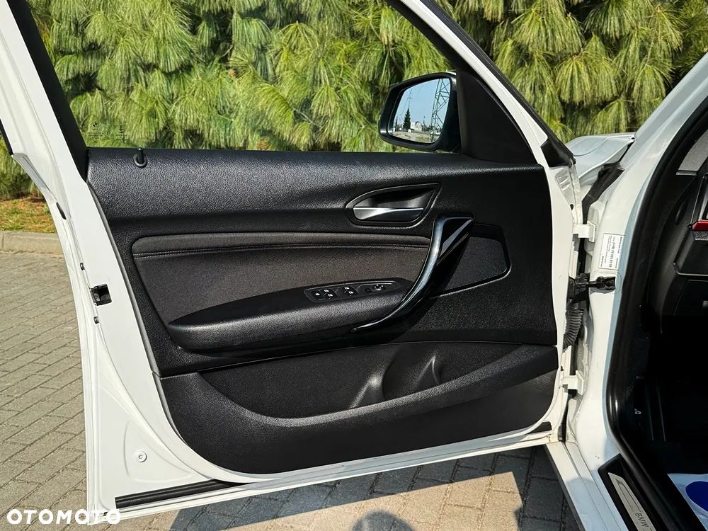 BMW Seria 1 118i Sport Line - 28