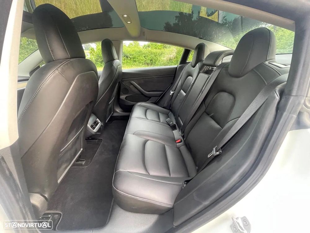 Tesla Model 3 - 42