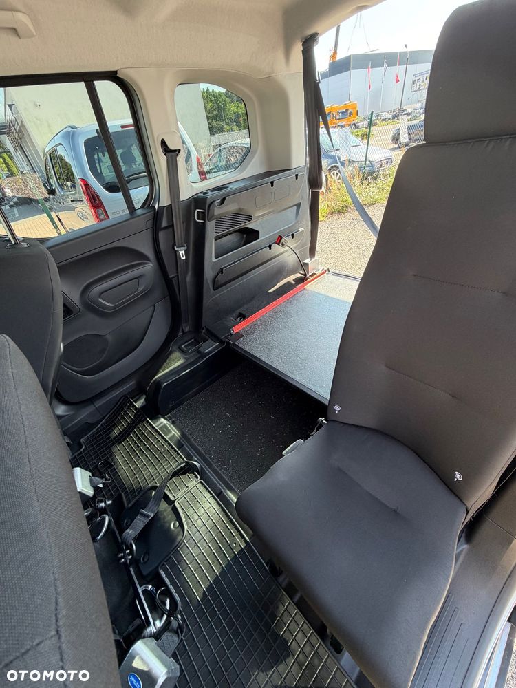 Peugeot Rifter N1 BlueHDI 130 L1 EAT8 Allure - 11