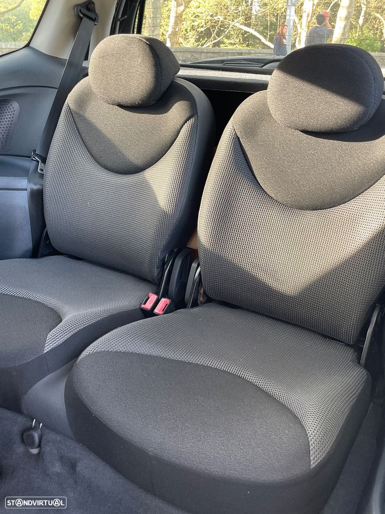 Citroën C2 1.1 - 11