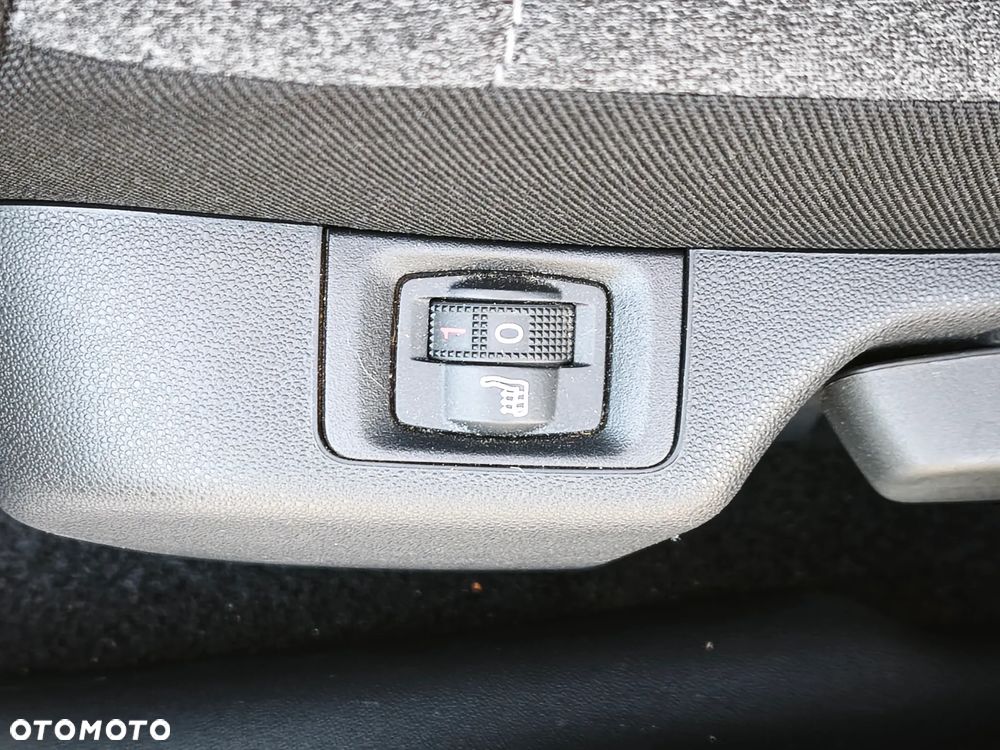 Citroën C3 1.2 PureTech Max EAT6 - 9