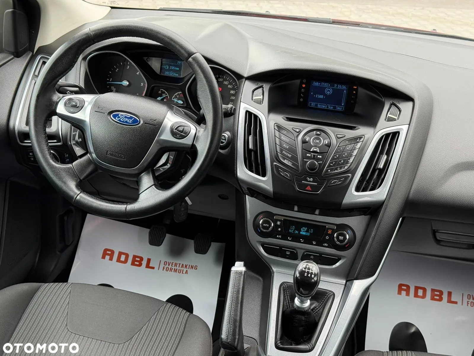 Ford Focus 1.6 TDCi DPF Titanium - 8