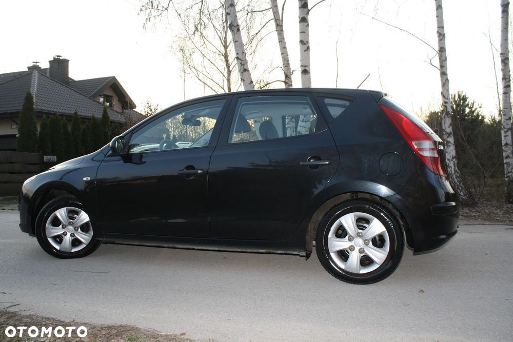 Hyundai i30 1.4 Classic + - 5