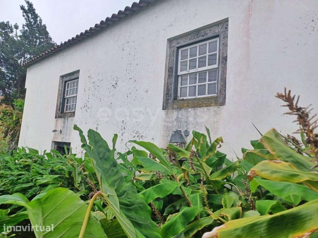 Moradia com enorme potencial em São Miguel Arcanjo - São Roque do Pico - Grande imagem: 2/13