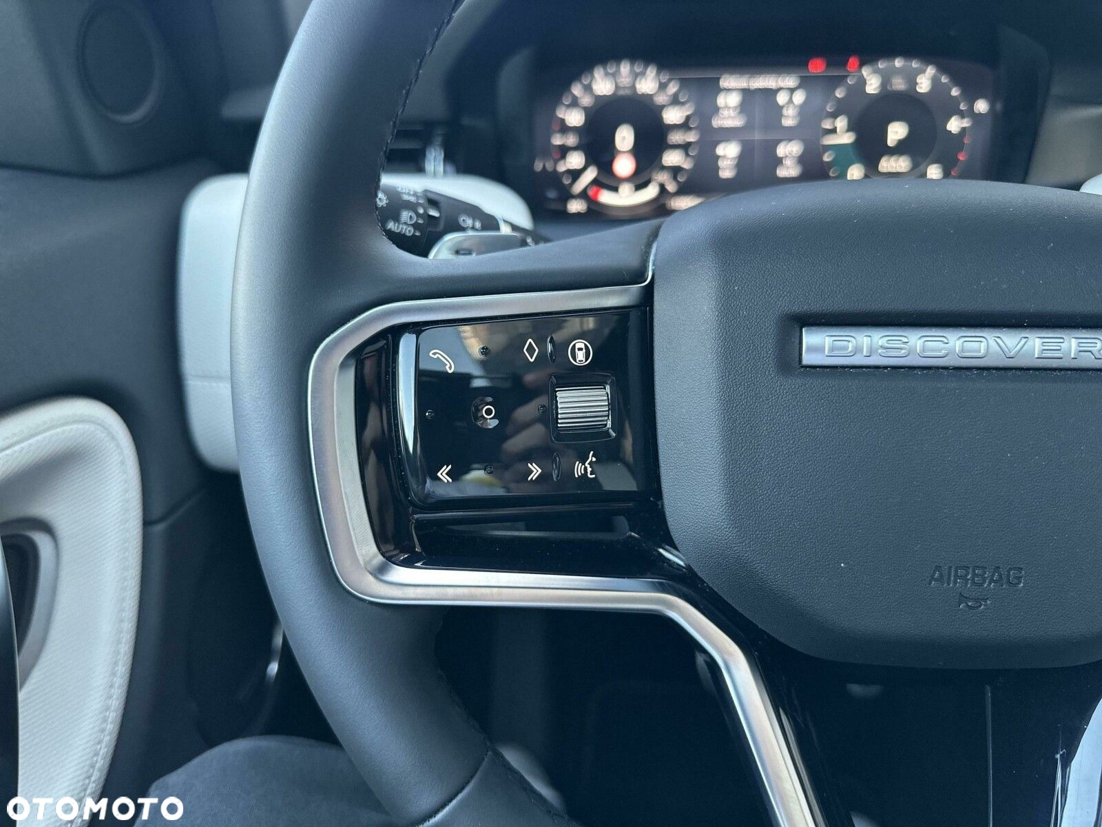 Land Rover Discovery Sport - 17
