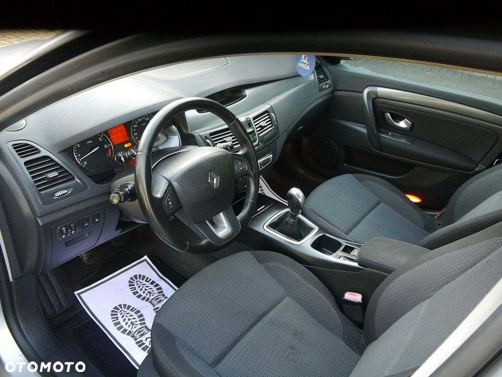 Renault Laguna 2.0 Authentique - 25