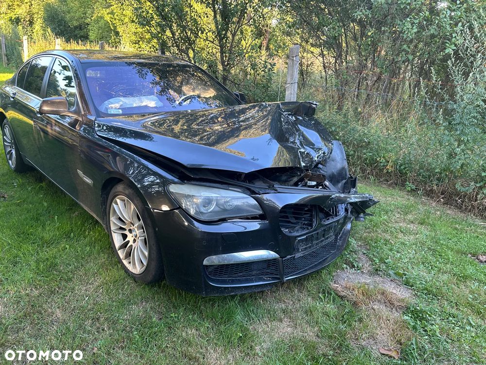 BMW Seria 7 740d - 4