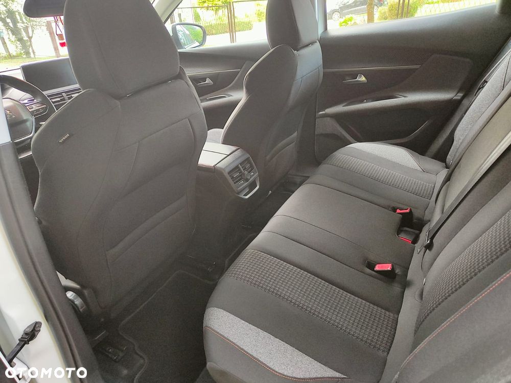 Peugeot 3008 1.6 HDi Active - 16