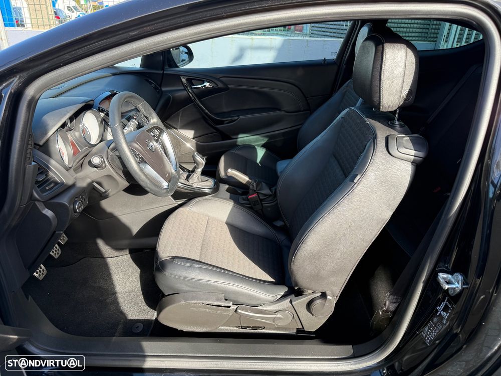 Opel Astra GTC 1.6 CDTi S/S - 16