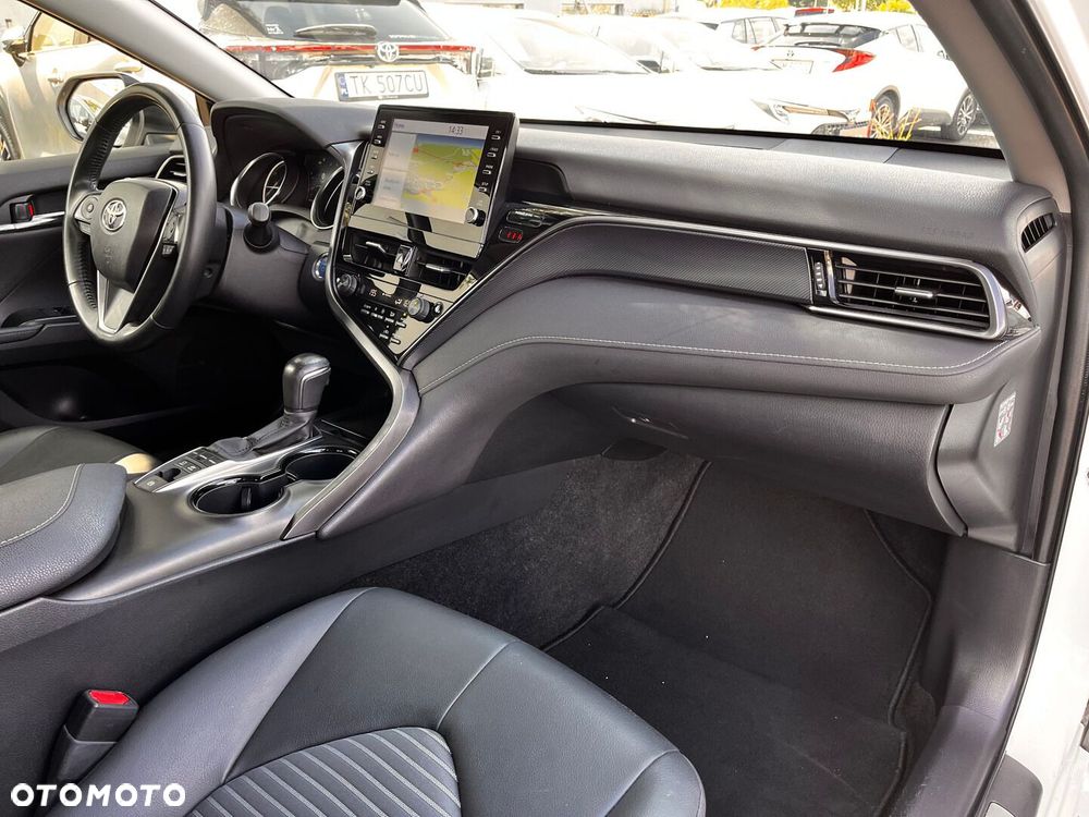 Toyota Camry 2.5 Hybrid Prestige CVT - 6