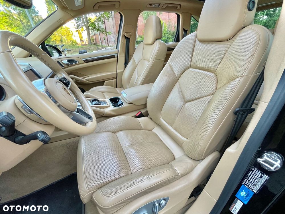 Porsche Cayenne S Platinum Edition - 29