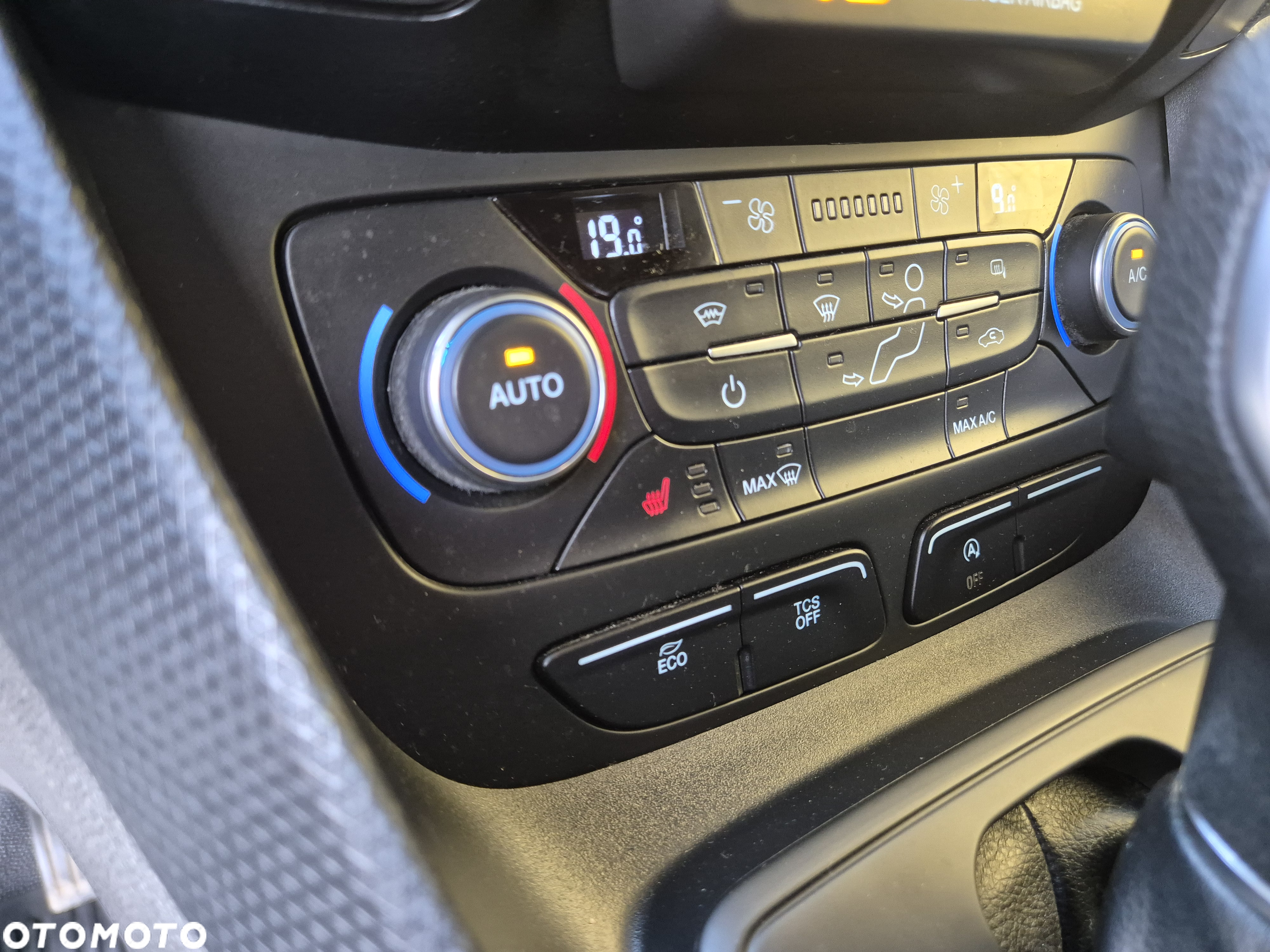 Ford Connect - 21