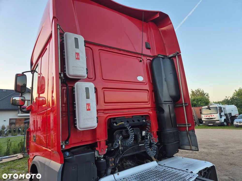 DAF XF - 8