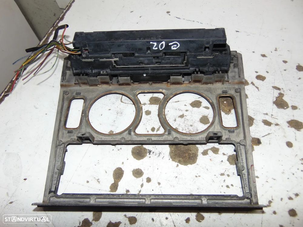 Mercedes C consola central - 4