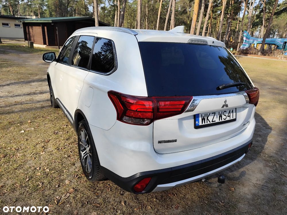 Mitsubishi Outlander - 19