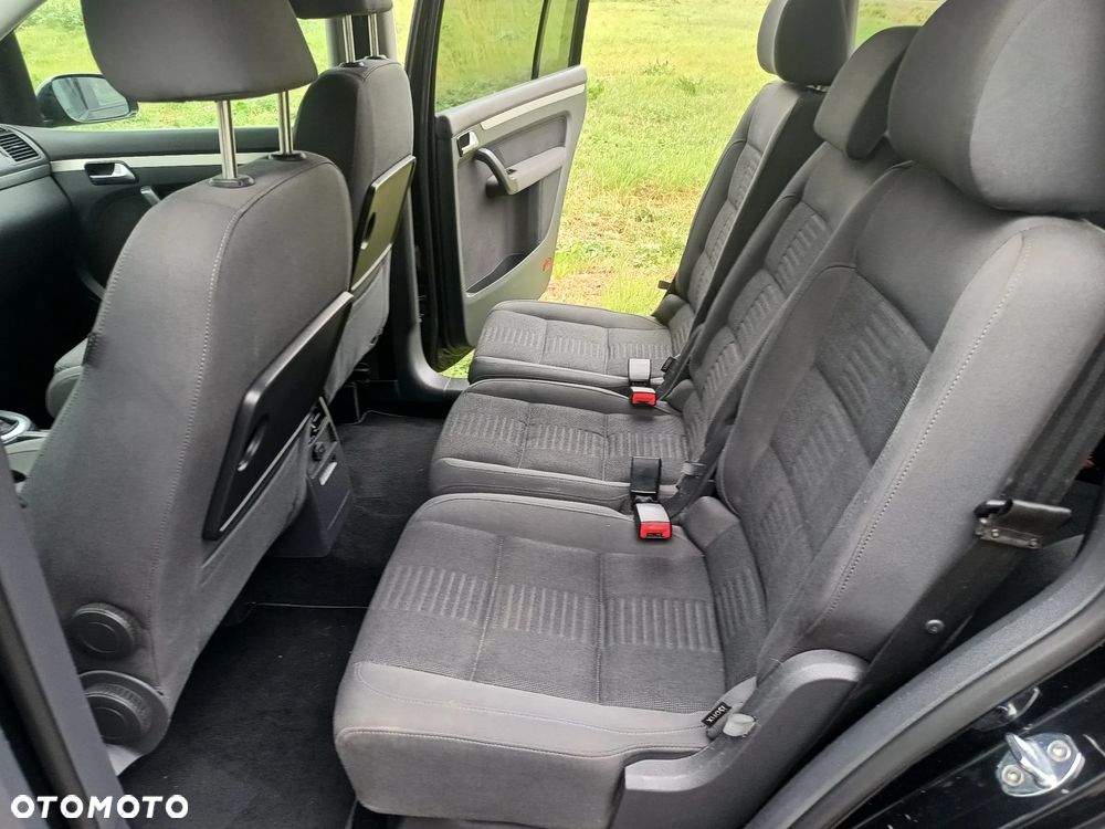 Volkswagen Touran 1.4 TSI DSG Highline - 22
