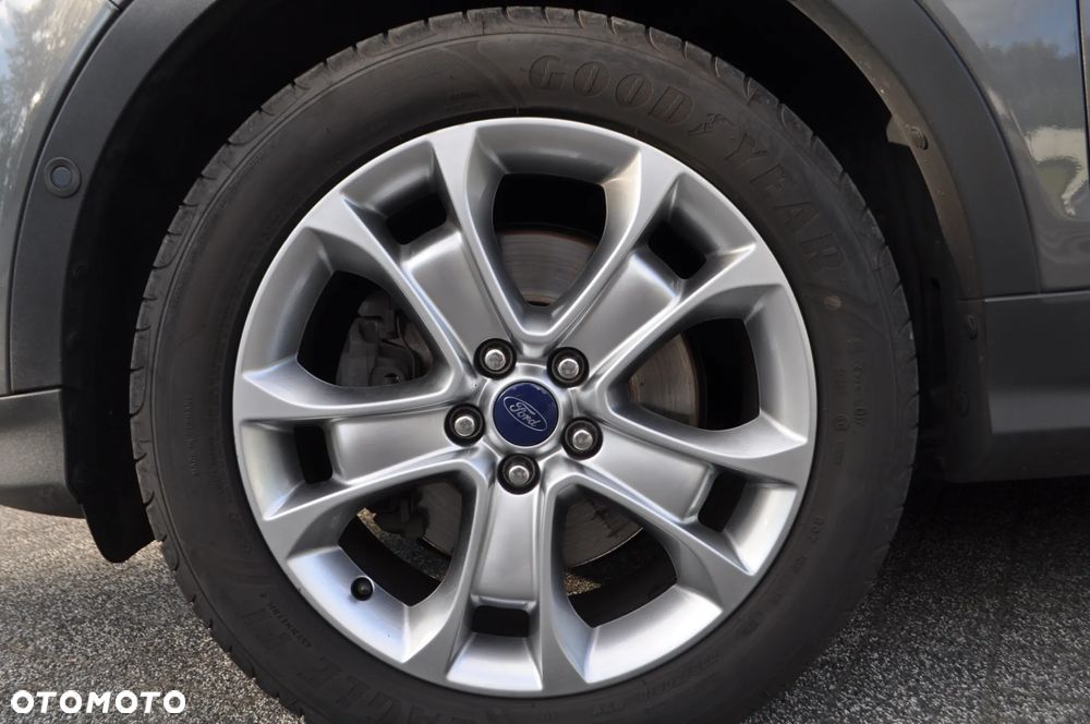 Ford Kuga 2.0 TDCi 2x4 Titanium - 31