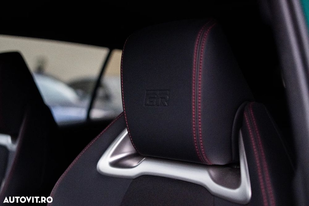 Toyota Corolla 1.8 HSD TS Exclusive - 27