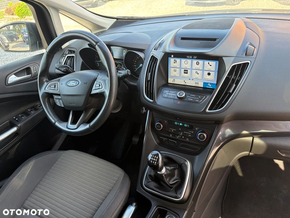 Ford Grand C-MAX 1.5 EcoBoost Start-Stopp-System Titanium - 19