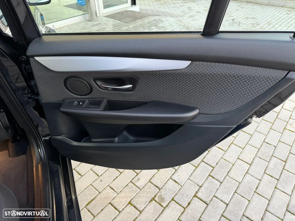 BMW 218 Gran Tourer d Sport Line - 6