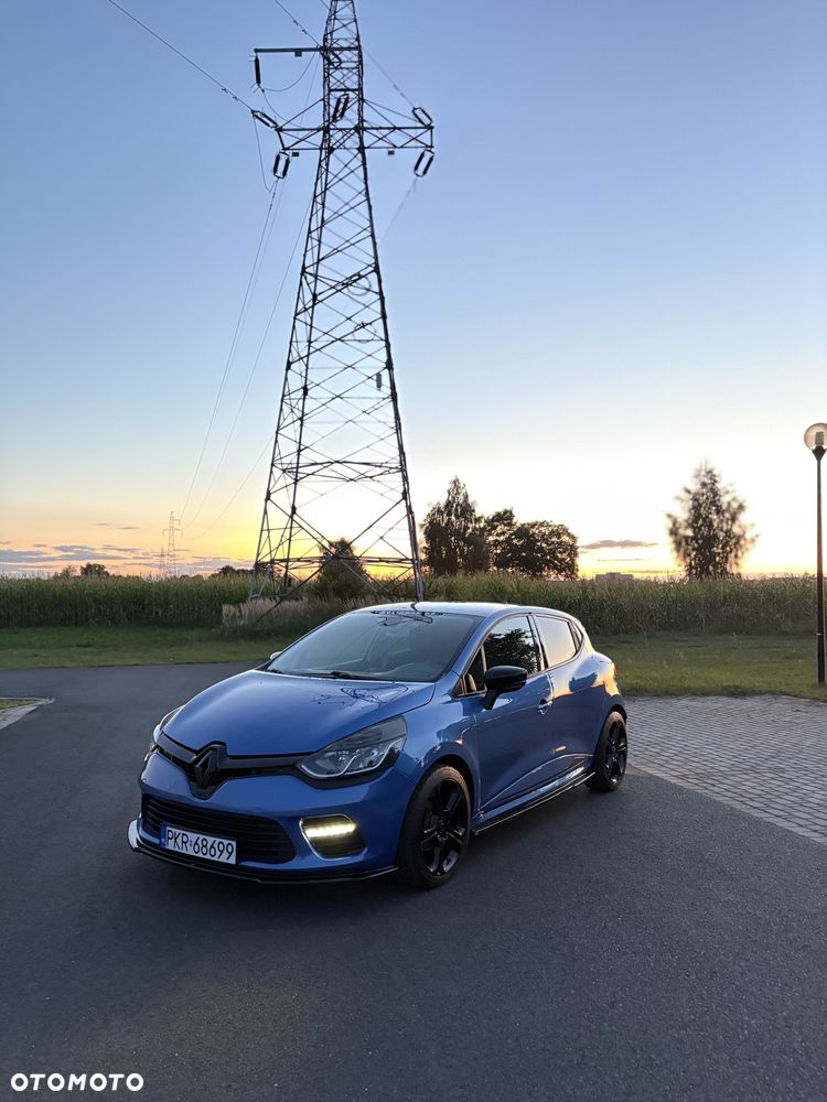 Renault Clio - 1