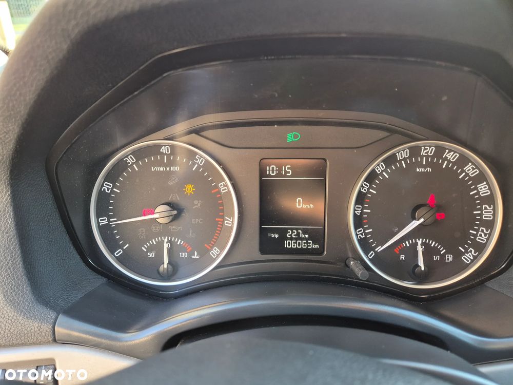 Skoda Octavia 1.6 - 15