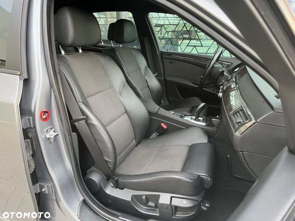 BMW Seria 5 540i - 20