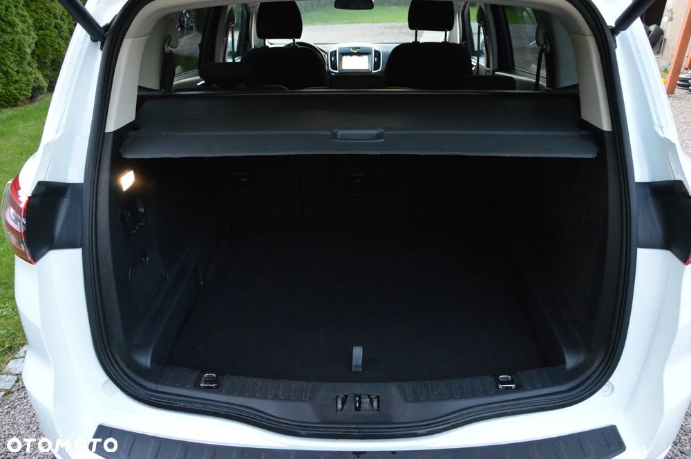 Ford S-Max - 39