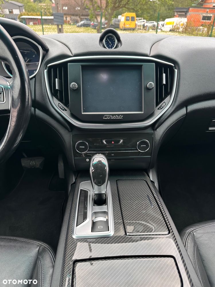Maserati Ghibli GranLusso - 29