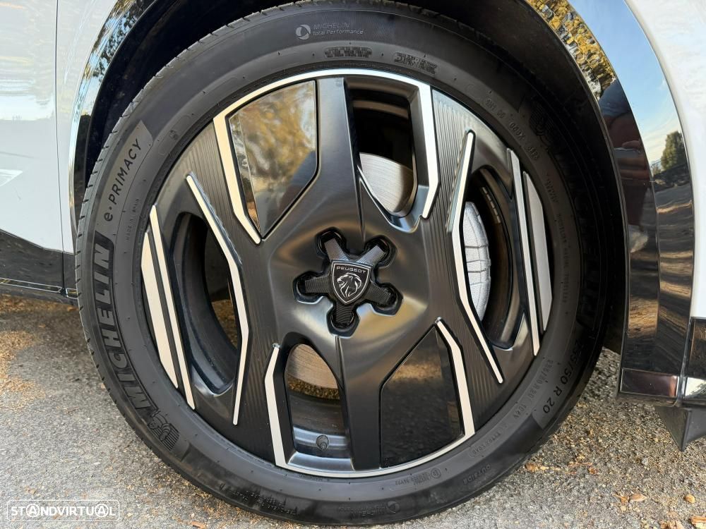 Peugeot E-3008 73 kWh GT - 3