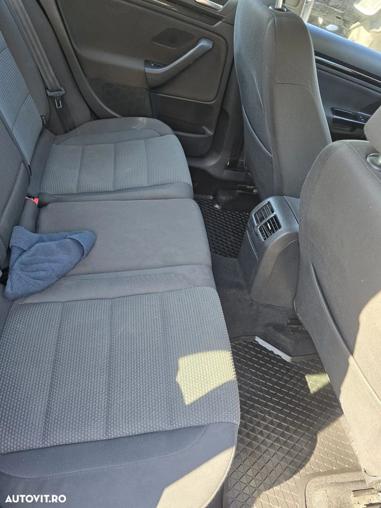 VOLKSWAGEN Golf 2010 — imagine 14