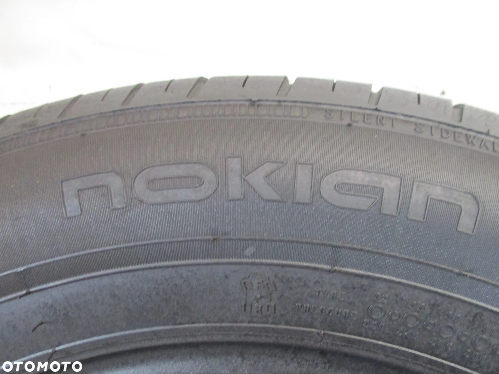 OPONY 205 60 15 91V NOKIAN - LATO - 4