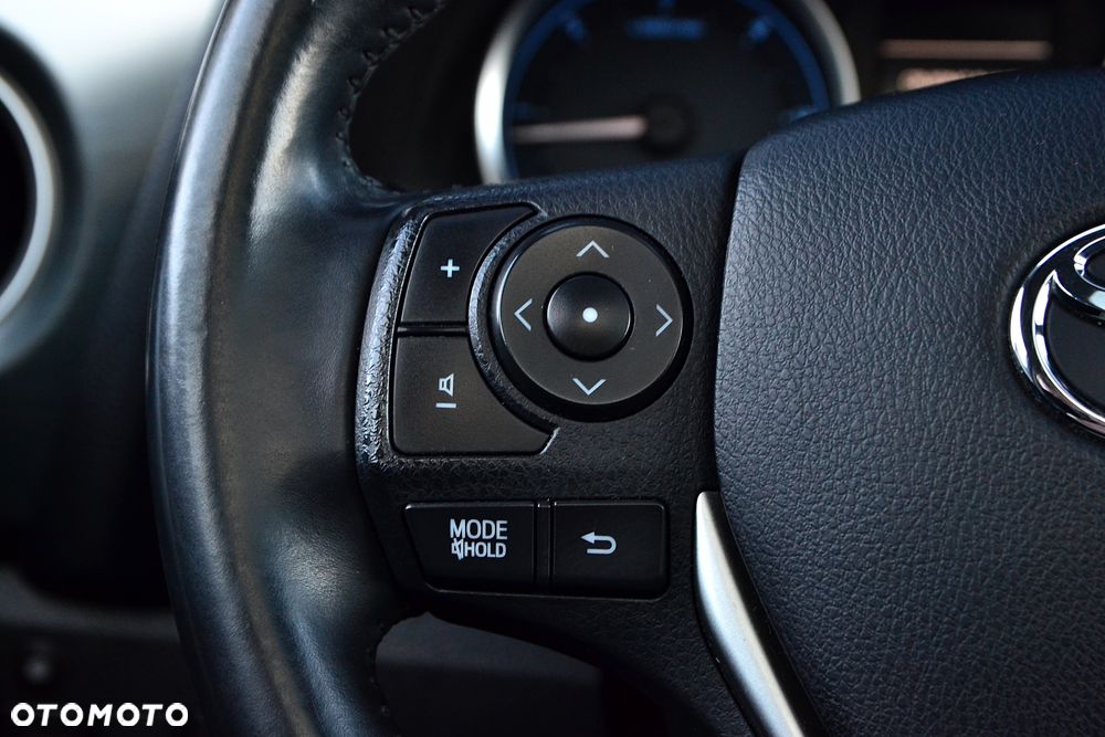 Toyota Auris 1.4 D-4D Premium - 16