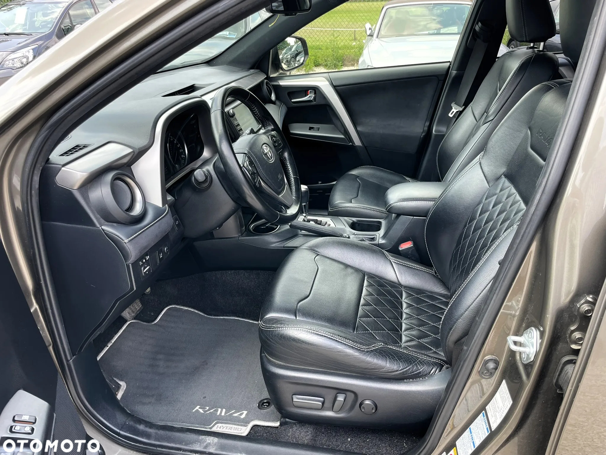 Toyota RAV4 Hybrid Prestige 4x4 - 10